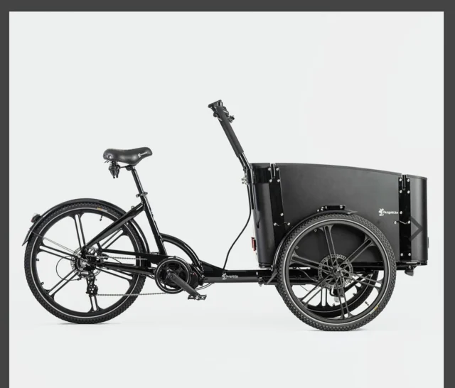 Black Friday idag och vi kör 10% på kvarvarande lådcyklar från cargobike eller vid beställning av ecoride lådcykel.Sen har vi 20% REA på alla cyklar från vårt danska märke Winther. (Gäller ej el-cyklar)Dela gärna om du känner någon som behöver ny cykel😀